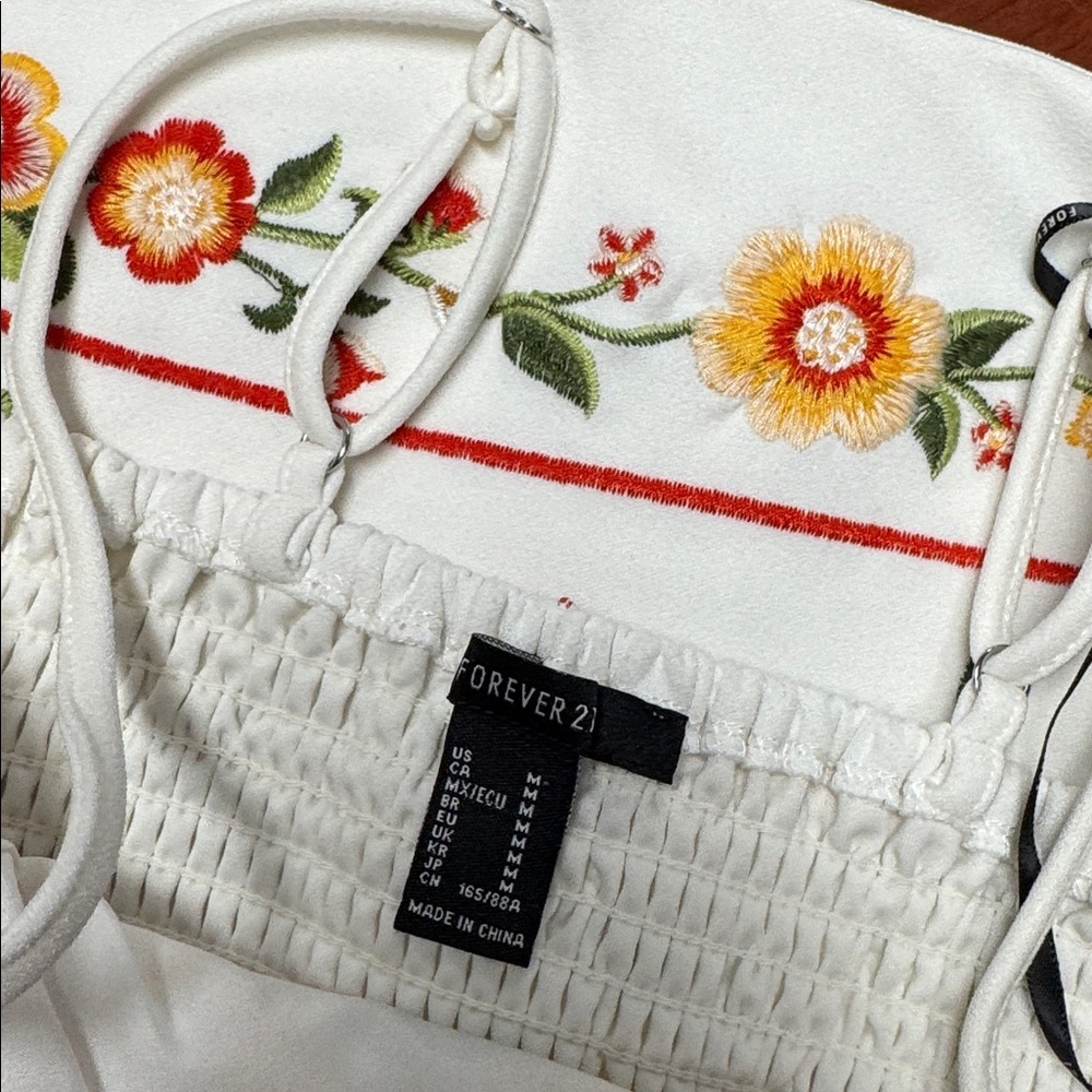 Forever 21 two piece embroidered skirt set M/L // 031219 - Picture 2 of 3